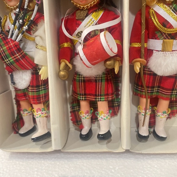 Lot of 3 Highland Parade Scottish Souvenir Dolls Collection  Sleepy Eyes NWOT - Picture 6 of 9